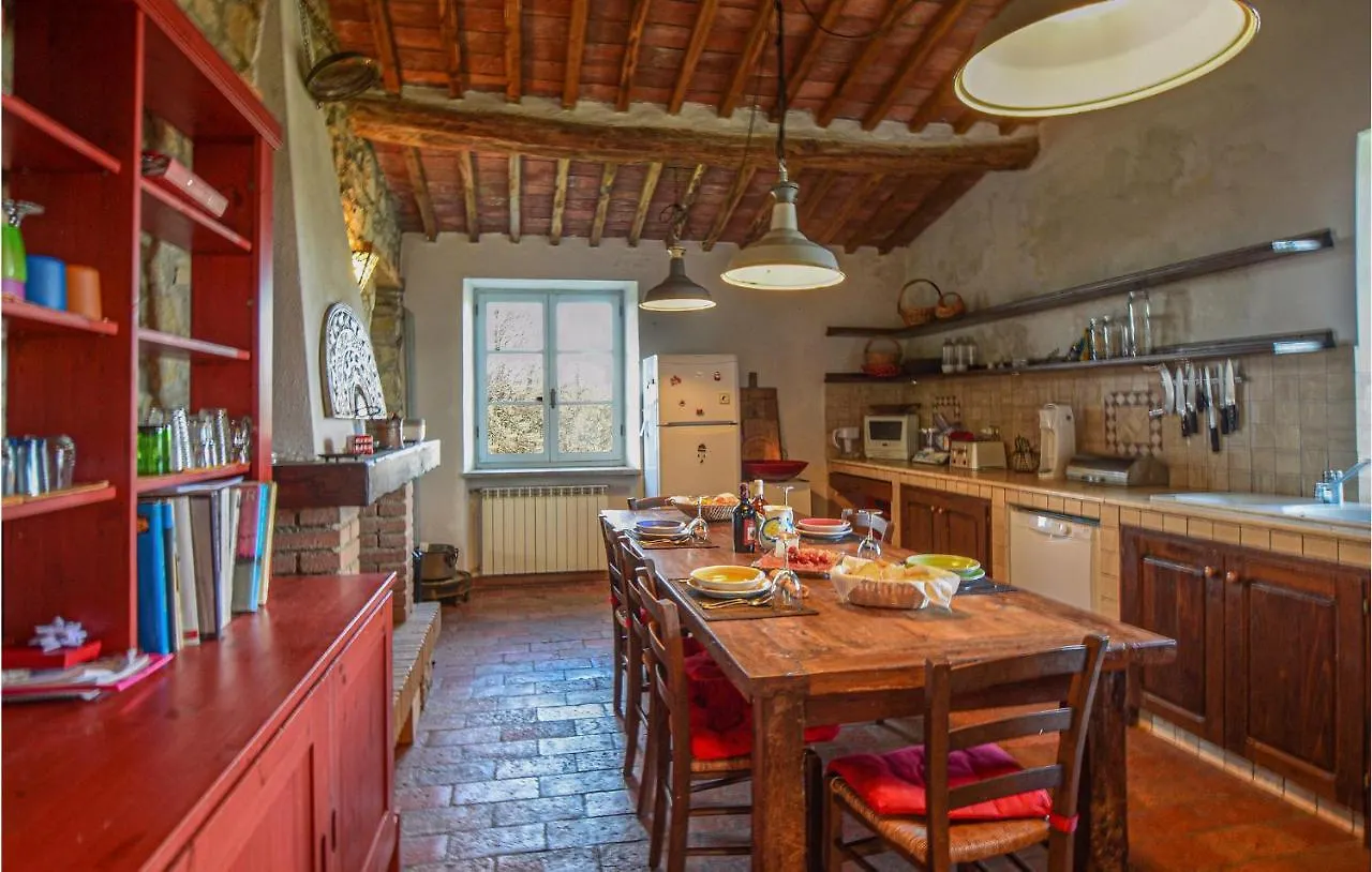 Lovely Home In Roccalbegna With Kitchen Holiday home
